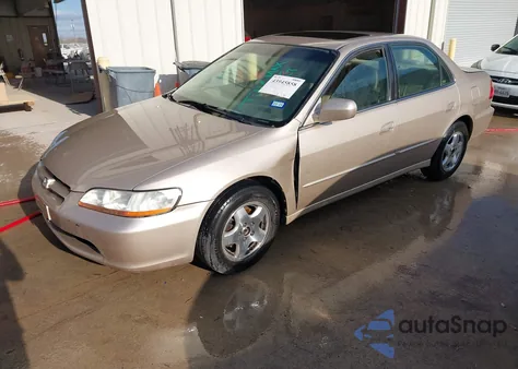 2000 Honda Accord 3.0 Ex из США, поврежденный, VIN 1HGCG1652YA034028